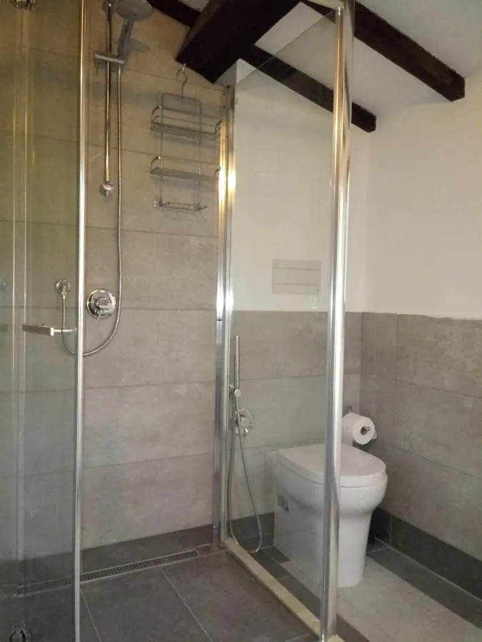 Le Querciolaie Monte Cavallo - Upper Apartment Saturnia Italy